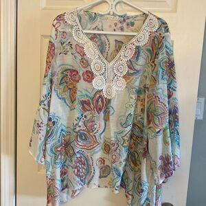 Woman’s flowy summer top, xl